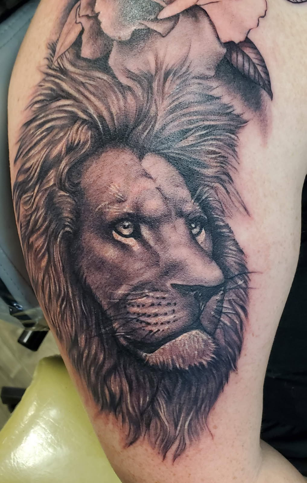realism-lion-portrait-tattoo-buford-ga